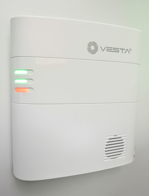 VESTA-Zentrale montiert